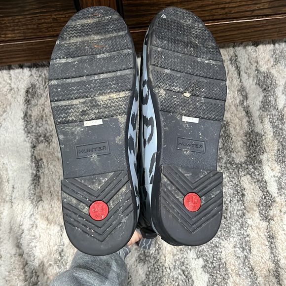 Slim Fit Chelsea Boot - Picture 4 of 4